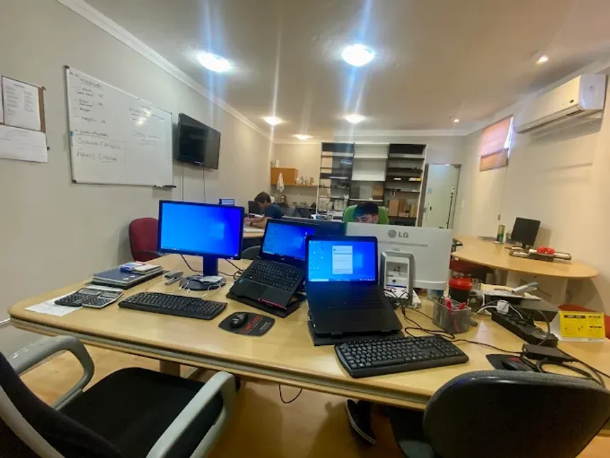 Notebooks em atendimento — TheComp Informática